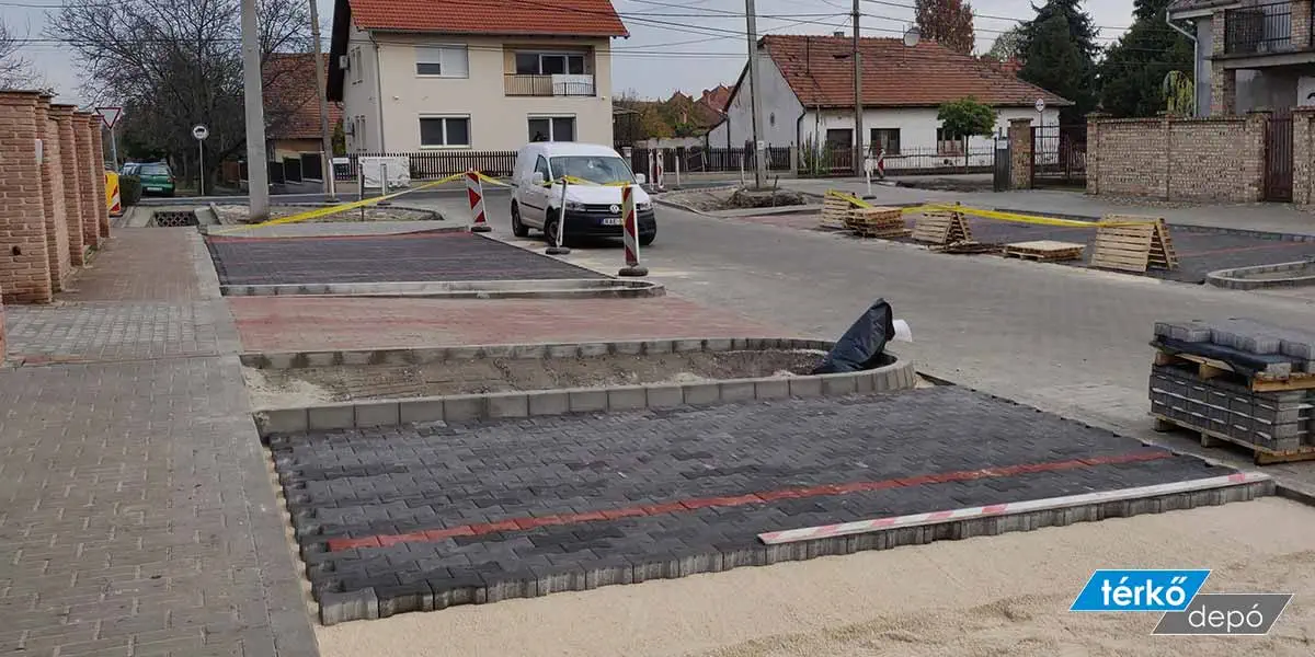 Kerti szegélykövek: típusok és szerepük a rendezett udvarban - térkődepó Térkő - Kerti szegélykövek: típusok és szerepük a rendezett udvarban terkodepo utcai parkolo kialakitasa terkodepo